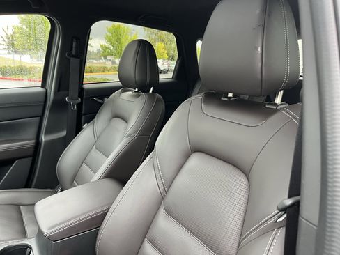 Used 2025 MAZDA CX-5 Signature image 18