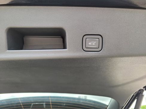 New 2026 Chevrolet Traverse LT w/ Driver Confidence Package image 8