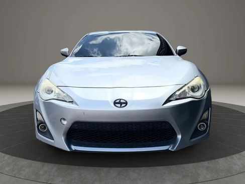 Used 2015 Scion FR-S image 5