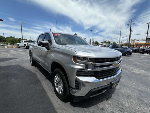 Used 2020 Chevrolet Silverado 1500 LT w/ LT Value Package AWD/4WD image 5