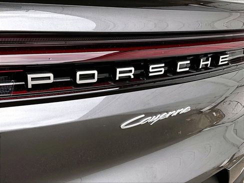 Certified 2026 Porsche Cayenne Coupe AWD/4WD image 33