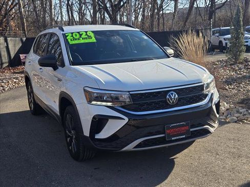 Certified 2024 Volkswagen Taos S image 7