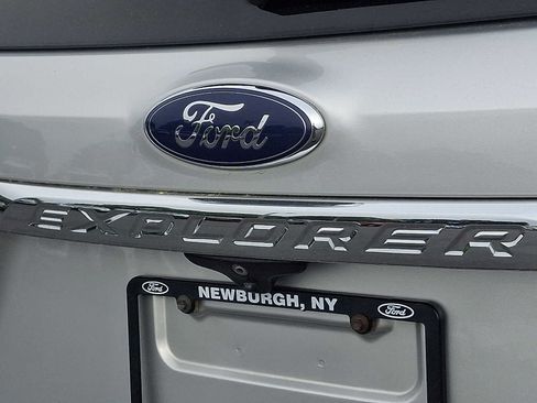 Certified 2017 Ford Explorer 4WD image 27