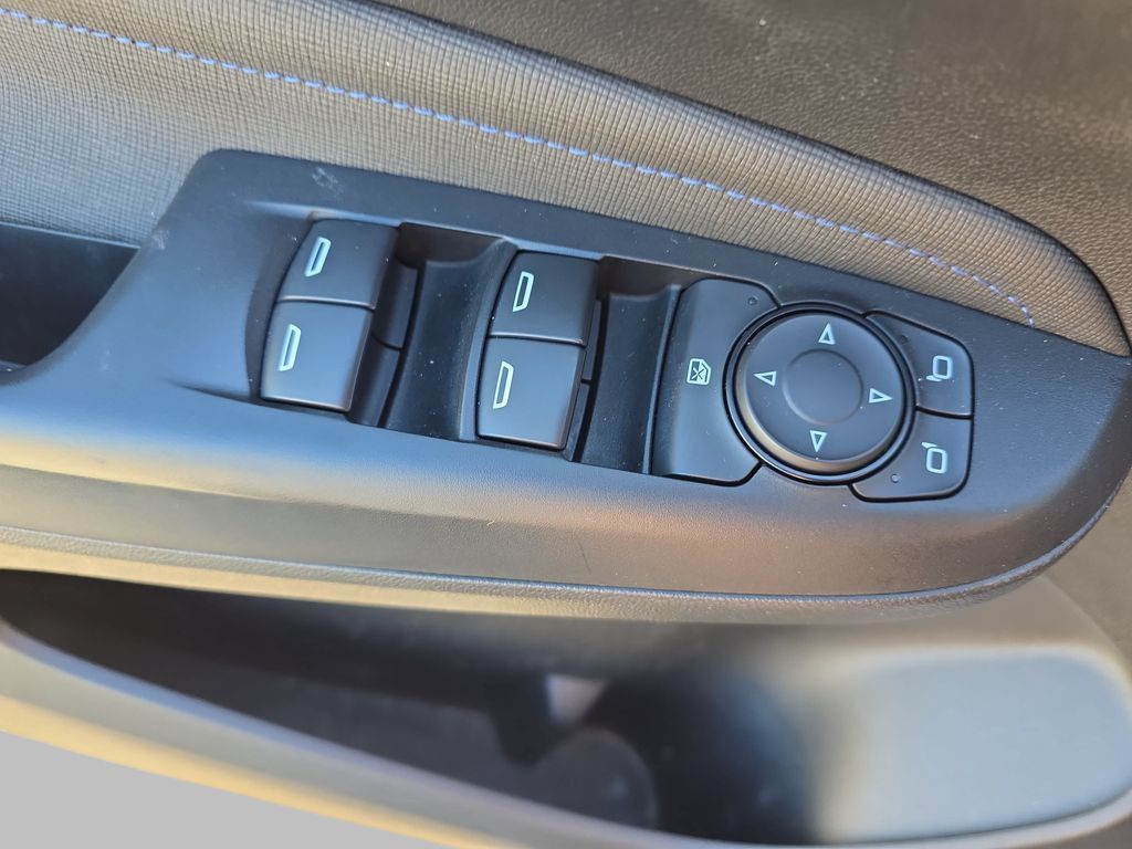 Used 2024 Buick Envista Sport Touring w/ Convenience I Package FWD image 30