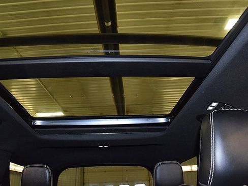 Used 2020 Ford Explorer ST image 30