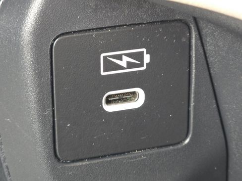 Certified 2024 Honda HR-V LX image 7