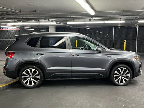 Used 2023 Volkswagen Taos SE AWD/4WD image 36
