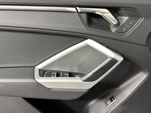 Used 2023 Audi Q3 2.0T Premium w/ 19" Wheel Package image 10