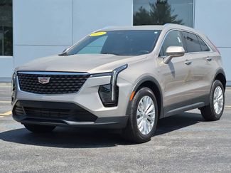 Used 2024 Cadillac XT4 Luxury w/ Cold Weather Package AWD/4WD video 1