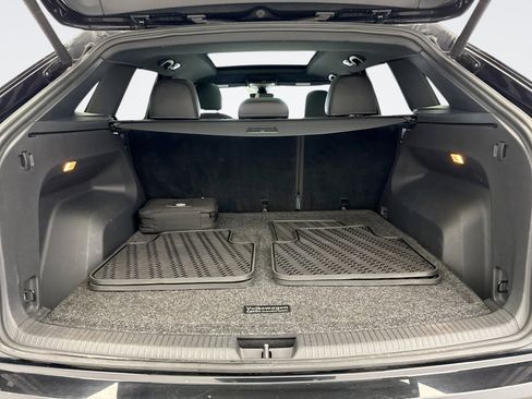 Used 2020 Volkswagen Atlas Cross Sport SEL image 19