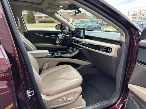 Used 2023 Lincoln Nautilus Reserve w/ Equipment Group 201A image 20