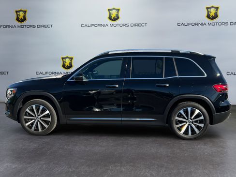 Used 2022 Mercedes-Benz GLB 250 w/ Premium Package Lite image 2