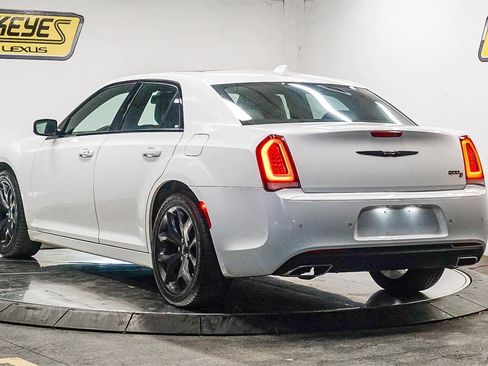 Used 2022 Chrysler 300 S image 2