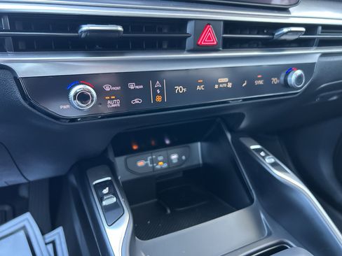 New 2026 Kia Sorento S w/ S Panoramic Sunroof Package image 24