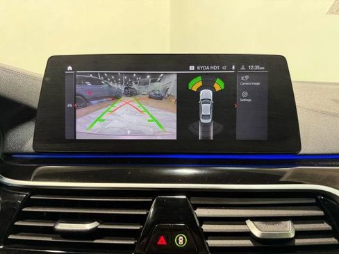 Used 2020 BMW M550i xDrive image 71