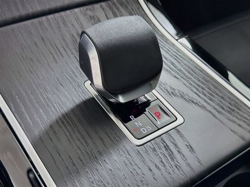 Certified 2026 Land Rover Range Rover Velar S AWD/4WD image 16
