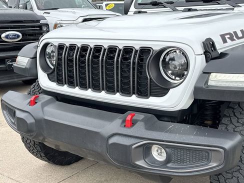 Used 2024 Jeep Wrangler Unlimited Rubicon AWD/4WD image 30