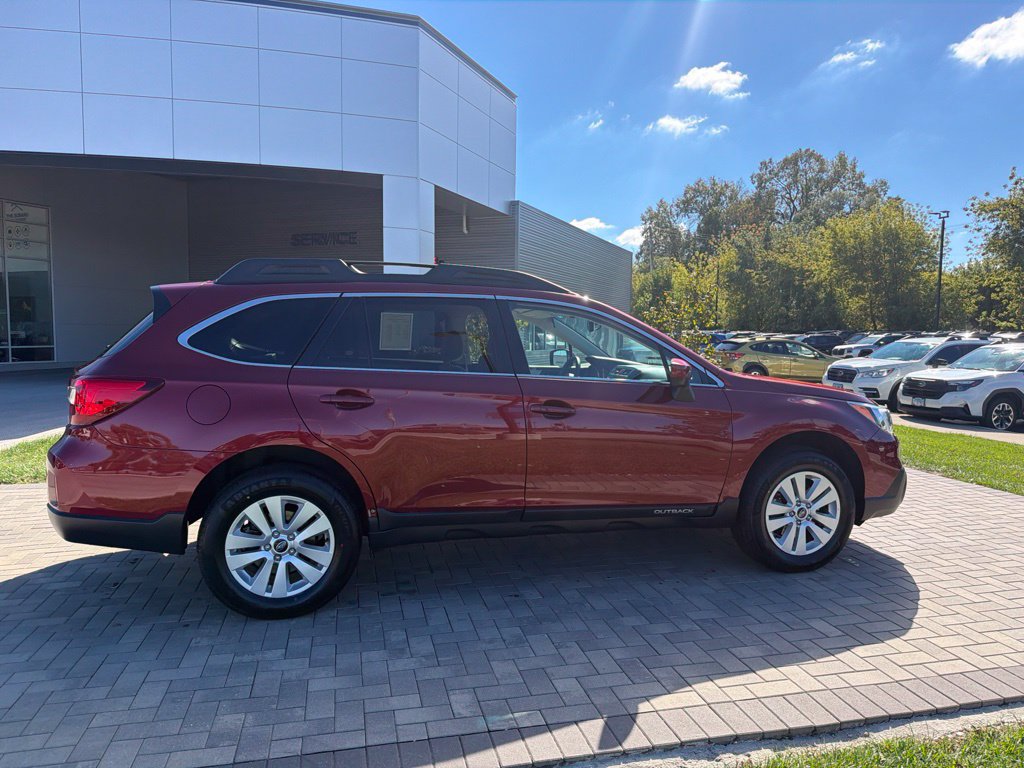 Used 2017 Subaru Outback 2.5i Premium AWD/4WD image 5