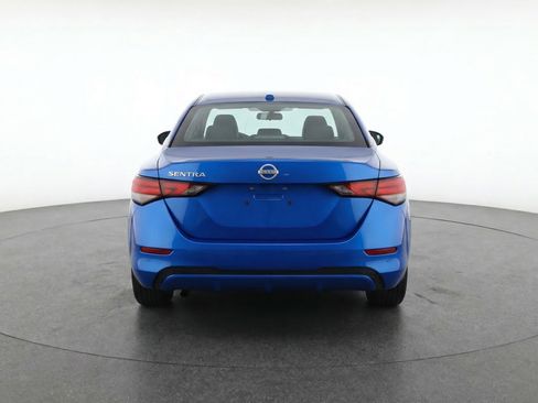 Used 2025 Nissan Sentra SV image 7