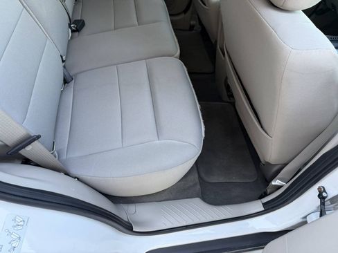 Used 2012 Ford Escape XLT AWD/4WD image 14