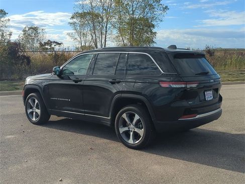 New 2024 Jeep Grand Cherokee Limited 4xe w/ Luxury Tech Group II image 5