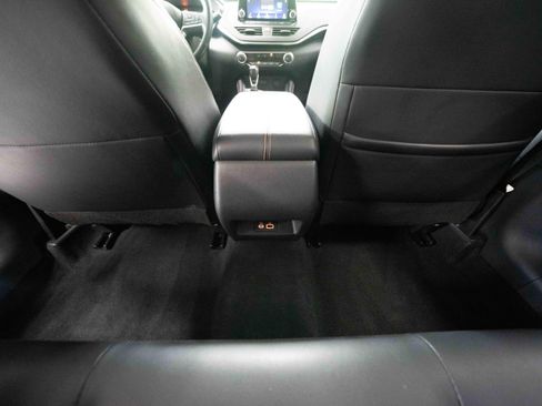 Used 2022 Nissan Altima 2.5 SR FWD image 22
