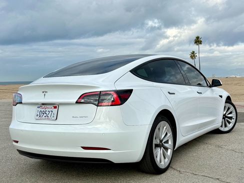 Used 2021 Tesla Model 3 Long Range image 4