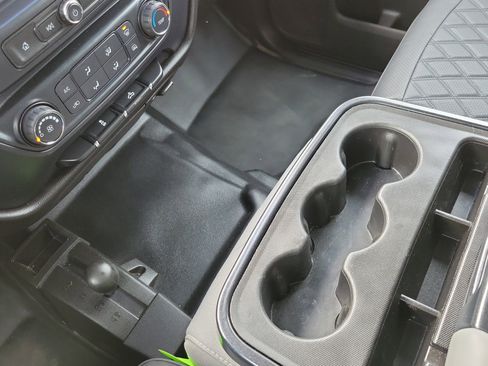 Used 2017 GMC Sierra 1500 4x4 Crew Cab w/ Sierra Convenience Package image 15