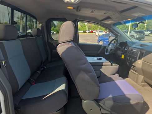 Used 2005 Nissan Titan XE w/ (W02) Preferred Pkg RWD image 9