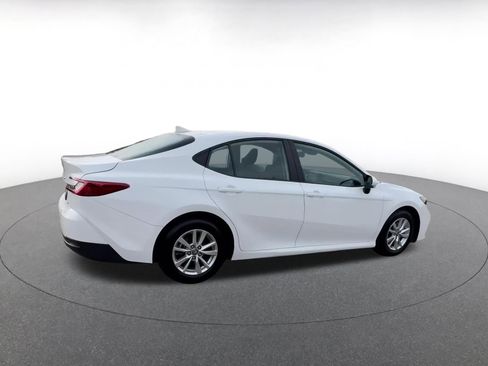 Used 2025 Toyota Camry LE image 15