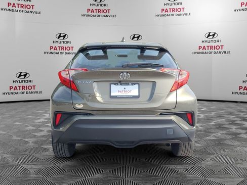 Used 2021 Toyota C-HR LE FWD image 4