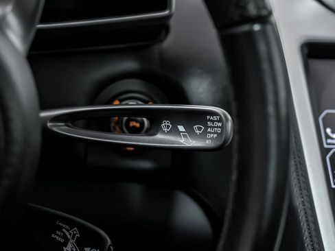 Used 2015 McLaren 650S Spider image 30