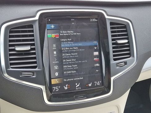 Used 2022 Volvo XC90 T5 Momentum w/ Climate Package image 18