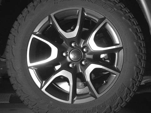 Used 2025 Jeep Compass Trailhawk image 15