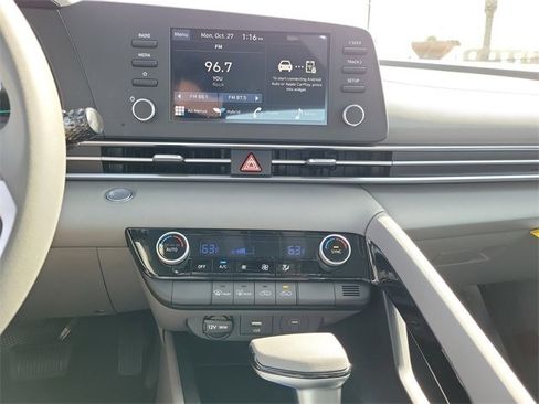 New 2026 Hyundai Elantra Blue image 13