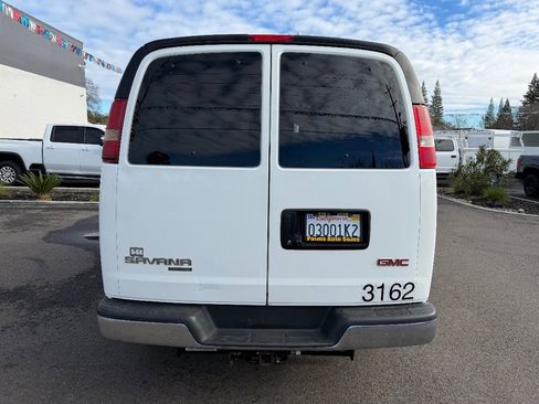 Used 2016 GMC Savana 3500 LS w/ Chrome Appearance Package image 6