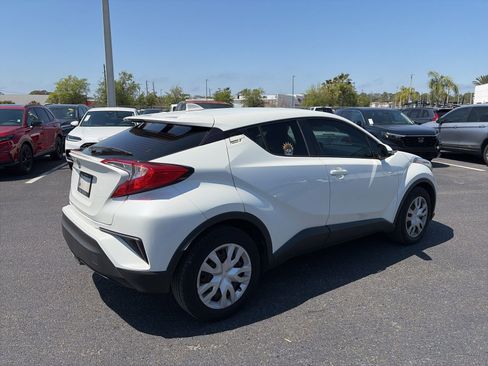 Used 2021 Toyota C-HR LE image 7
