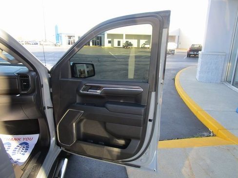 Certified 2024 Chevrolet Silverado 1500 LT image 24