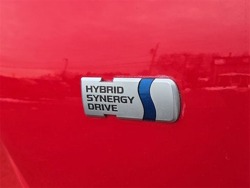 Used 2015 Toyota Prius C Four image 30