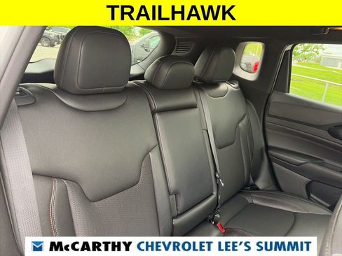 Used 2025 Jeep Compass Trailhawk AWD/4WD image 33