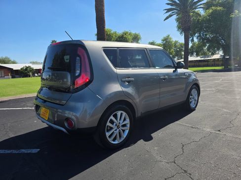 Used 2019 Kia Soul + FWD image 6