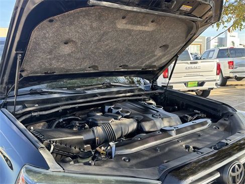 Used 2020 Toyota 4Runner SR5 Premium image 26