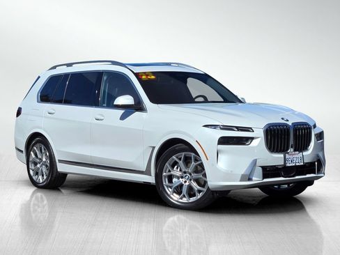 Used 2023 BMW X7 xDrive40i AWD/4WD image 1