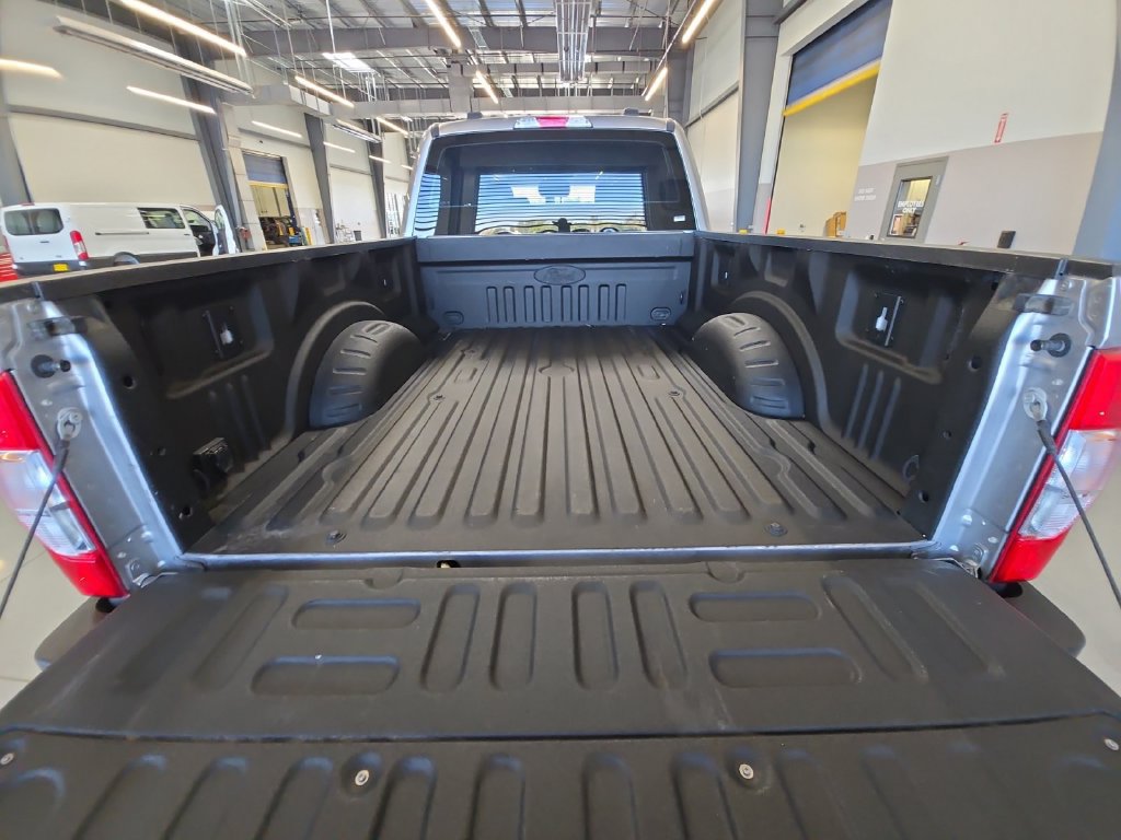 Used 2022 Ford F250 XL w/ STX Appearance Package AWD/4WD image 29