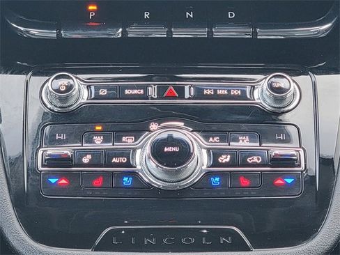 Used 2020 Lincoln Corsair Reserve w/ Equipment Group 201A image 29