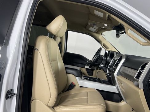 Used 2021 Ford F250 Lariat w/ Lariat Value Package image 31