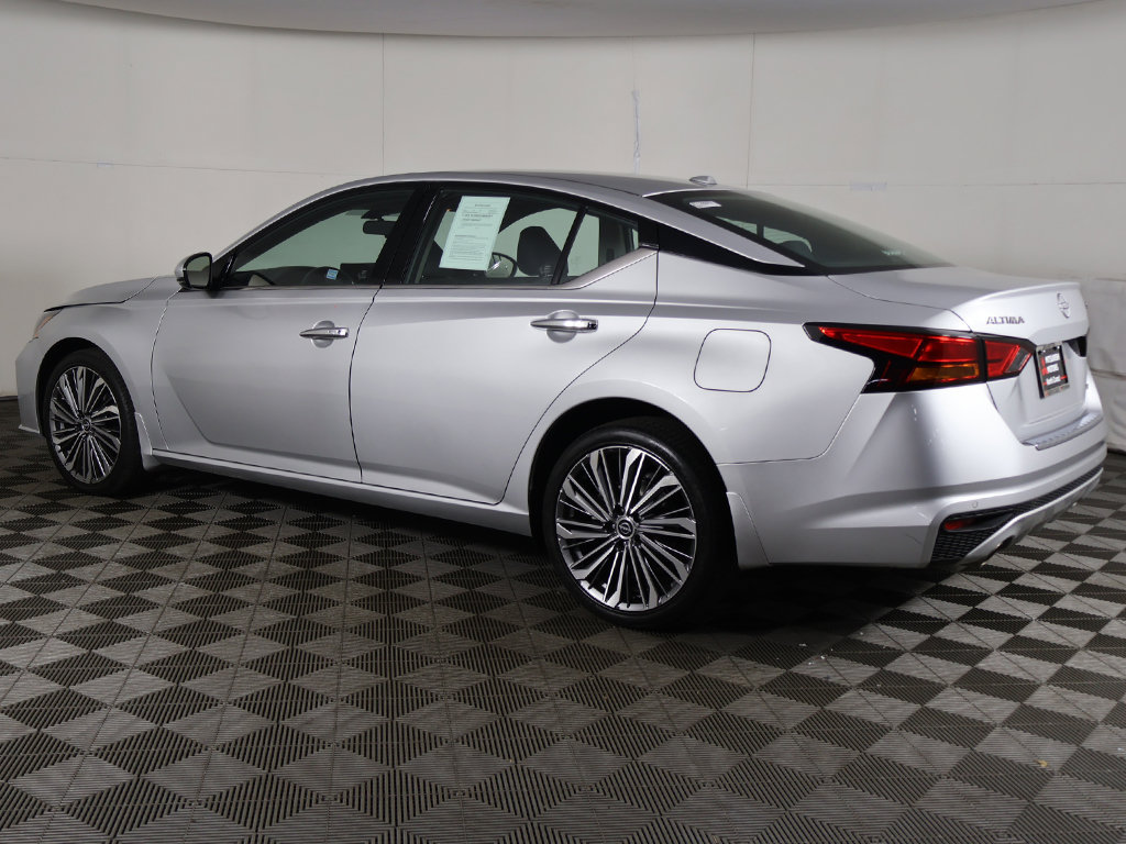 Used 2023 Nissan Altima 2.5 SL AWD/4WD image 11