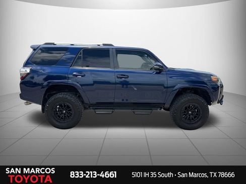 Used 2018 Toyota 4Runner TRD Off-Road Premium AWD/4WD image 6
