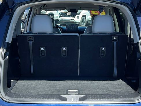Used 2023 Honda Pilot EX-L image 11