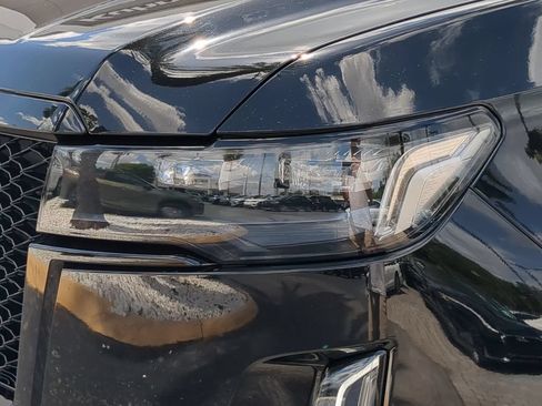 Used 2023 Cadillac Escalade Sport AWD/4WD image 8